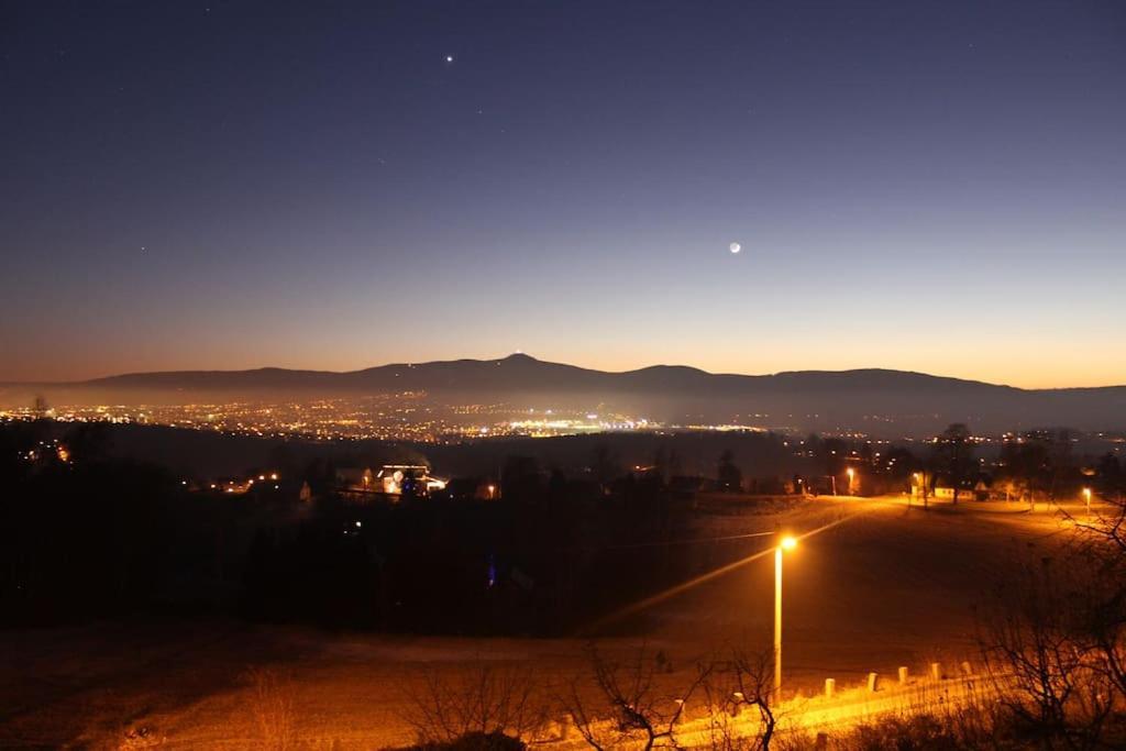 Apartman Radcice 70M2 V Rodinne Vile Liberec Bagian luar foto